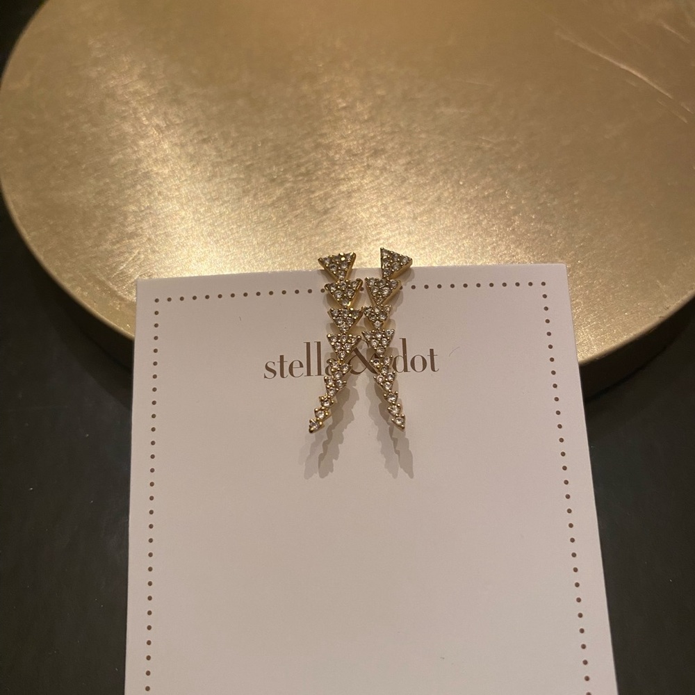 Stella and Dot Triangle Pave Ear Climber